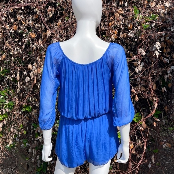 NWT SOFIA by Sofia Vergara Italian Royal Blue Short Silk Lines Romper - Picture 4 of 8